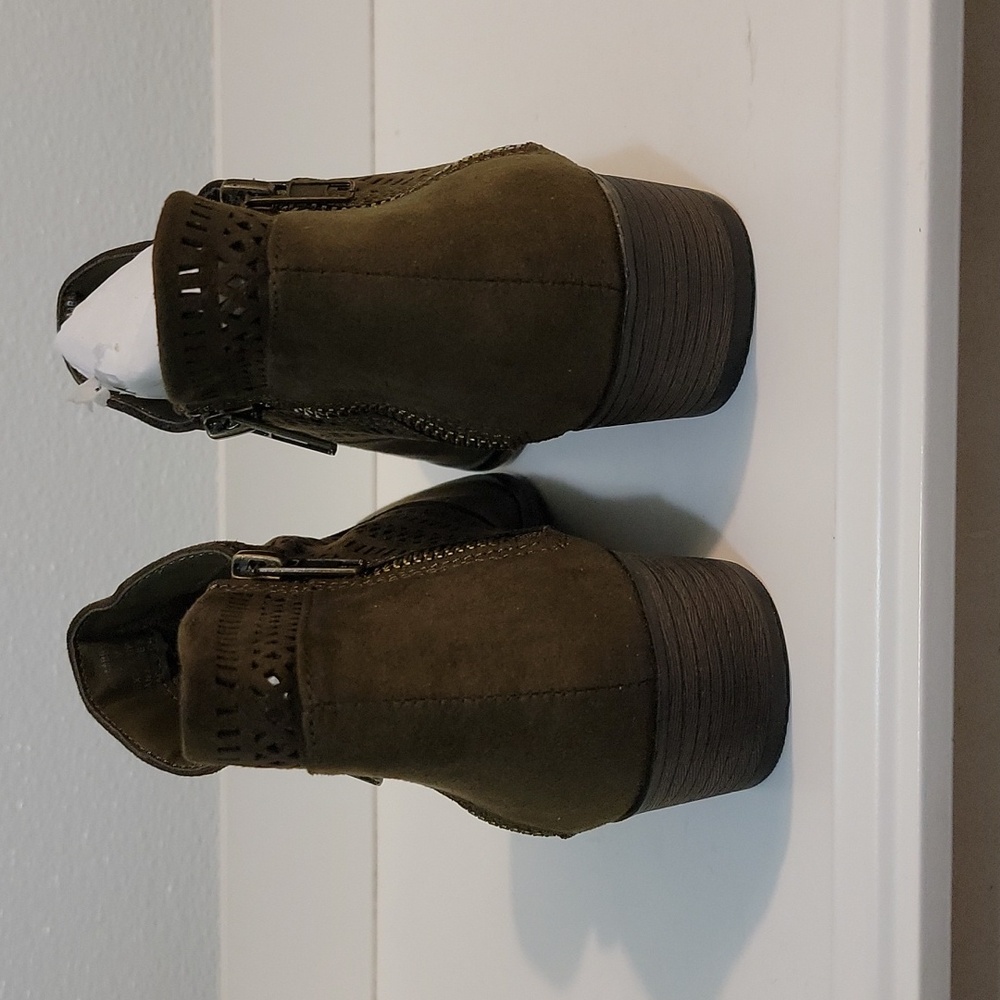 American Rag Abby Booties - Picture 4 of 4